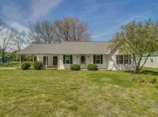 501 N Harrison Ave, Aurora, MO 65605