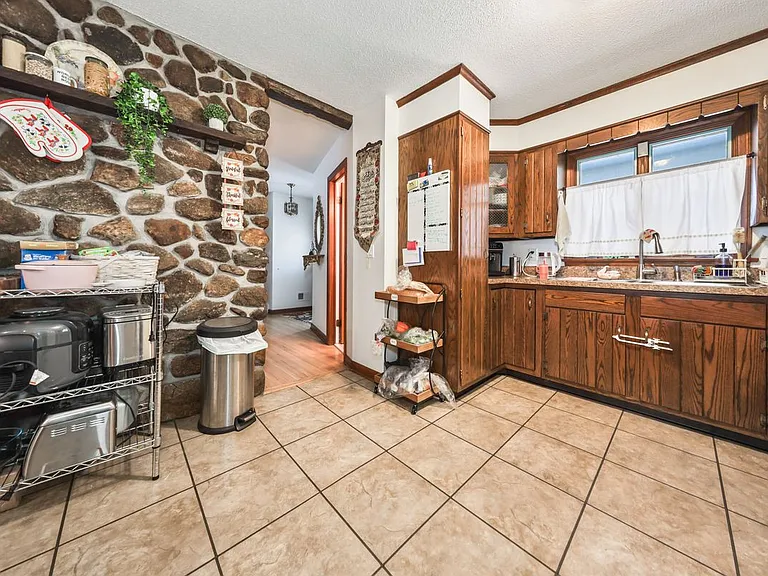 41 Trout Brook Dr — Photo 15