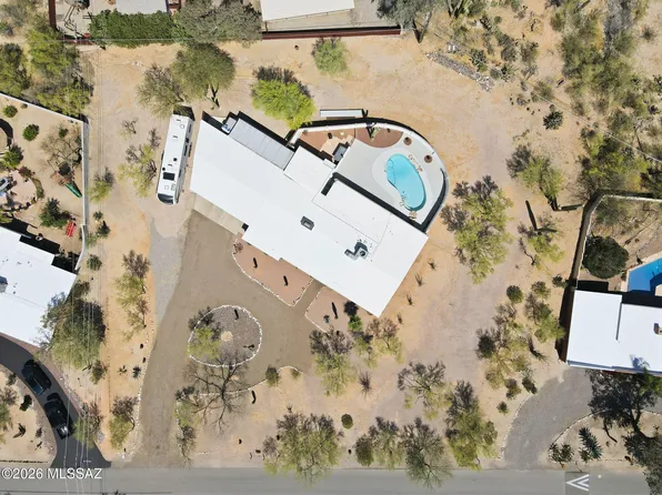 900 W Las Palmas Dr, Tucson, AZ 85704