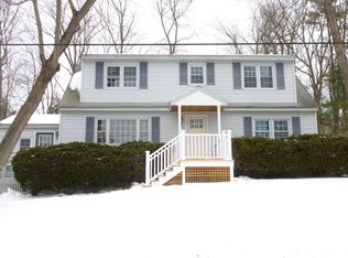 6 Oakdale Ave, Nashua, NH 03062
