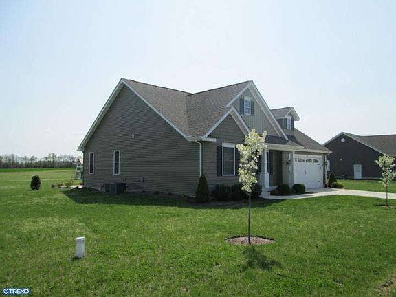 5th image of 94 McEwen Dr