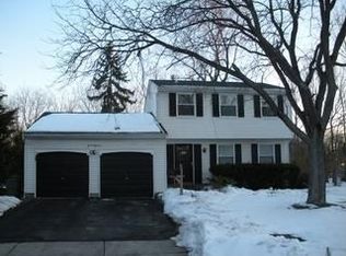 1611 Evinrude Ave, Columbus, OH 43229