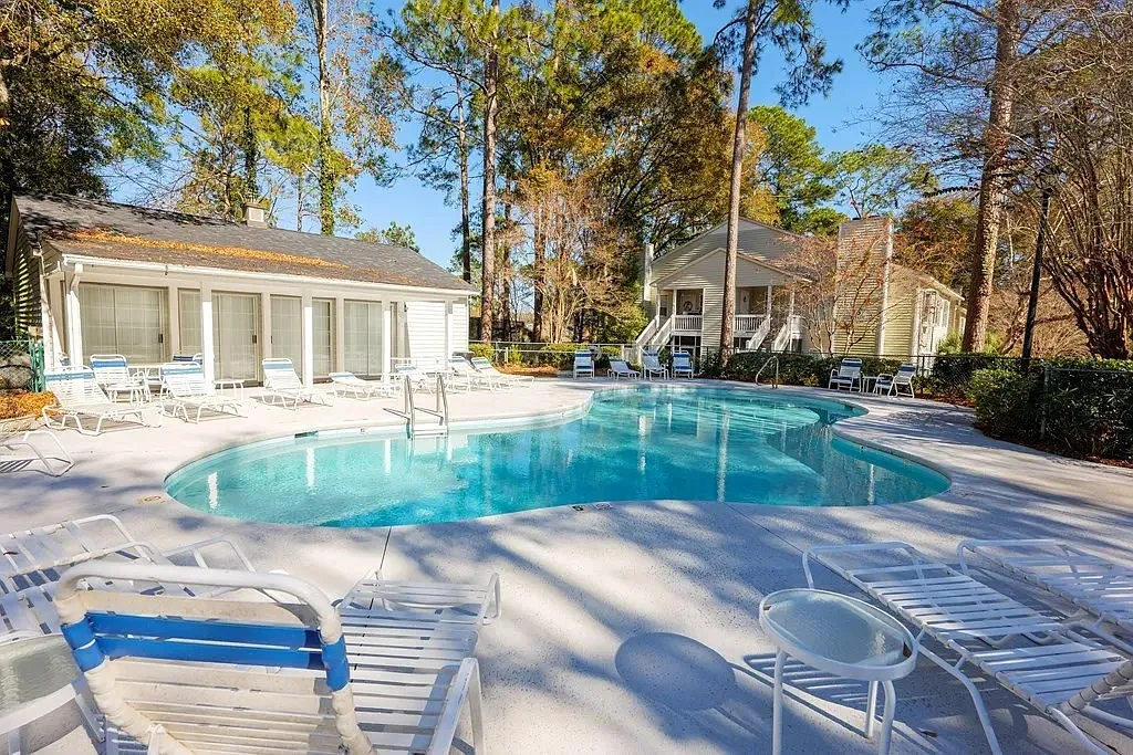 2 bed, 2.0 bath, 1156 sqft, $1,295 — Photo 3