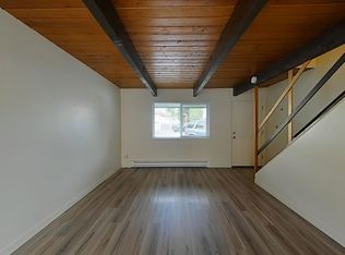 955 NW Hobart Ave APT 4, Corvallis, OR 97330