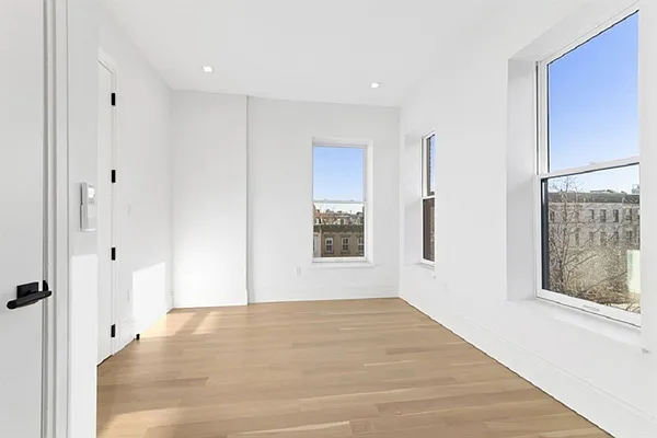 Rented by Corcoran | media 17