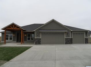 11200 Hoyt Ct, Pasco, WA 99301