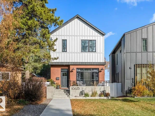 10625 42nd St NW, Edmonton, AB T6A 1V1