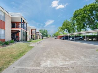 3800 E 29th St APT 18, Bryan, TX 77802