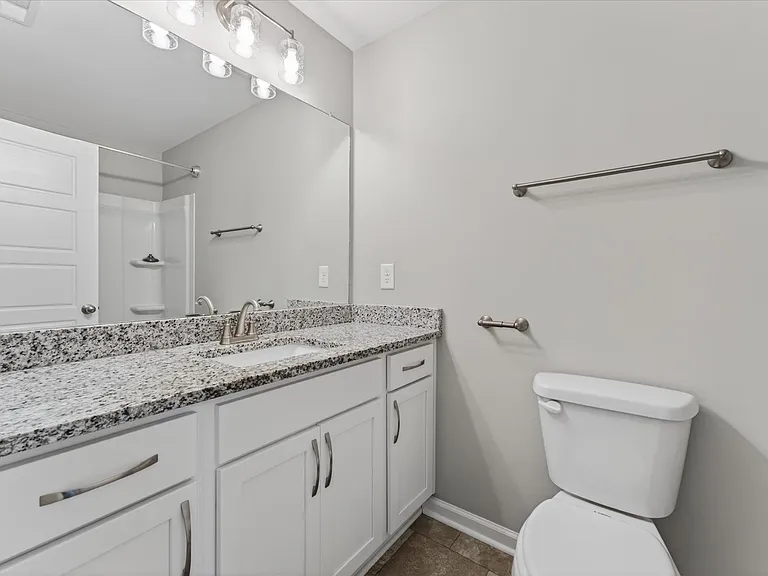 645 Stowe Ct #L — Photo 24
