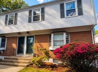 Colonial Gardens, Fairfield, CT 06824