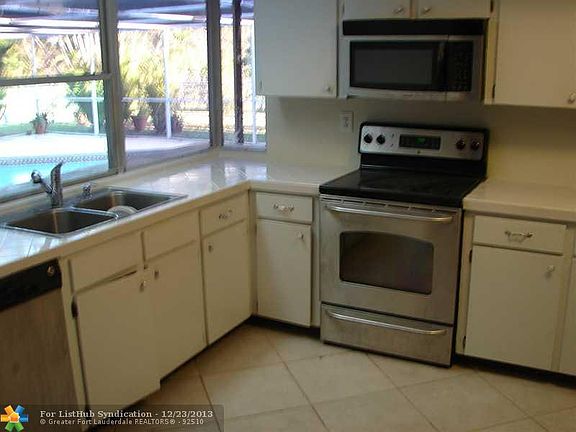 3rd image of 3801 NW 108th Dr