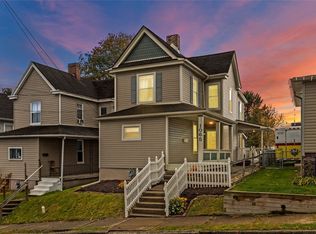 1065 Arch St, Washington, PA 15301