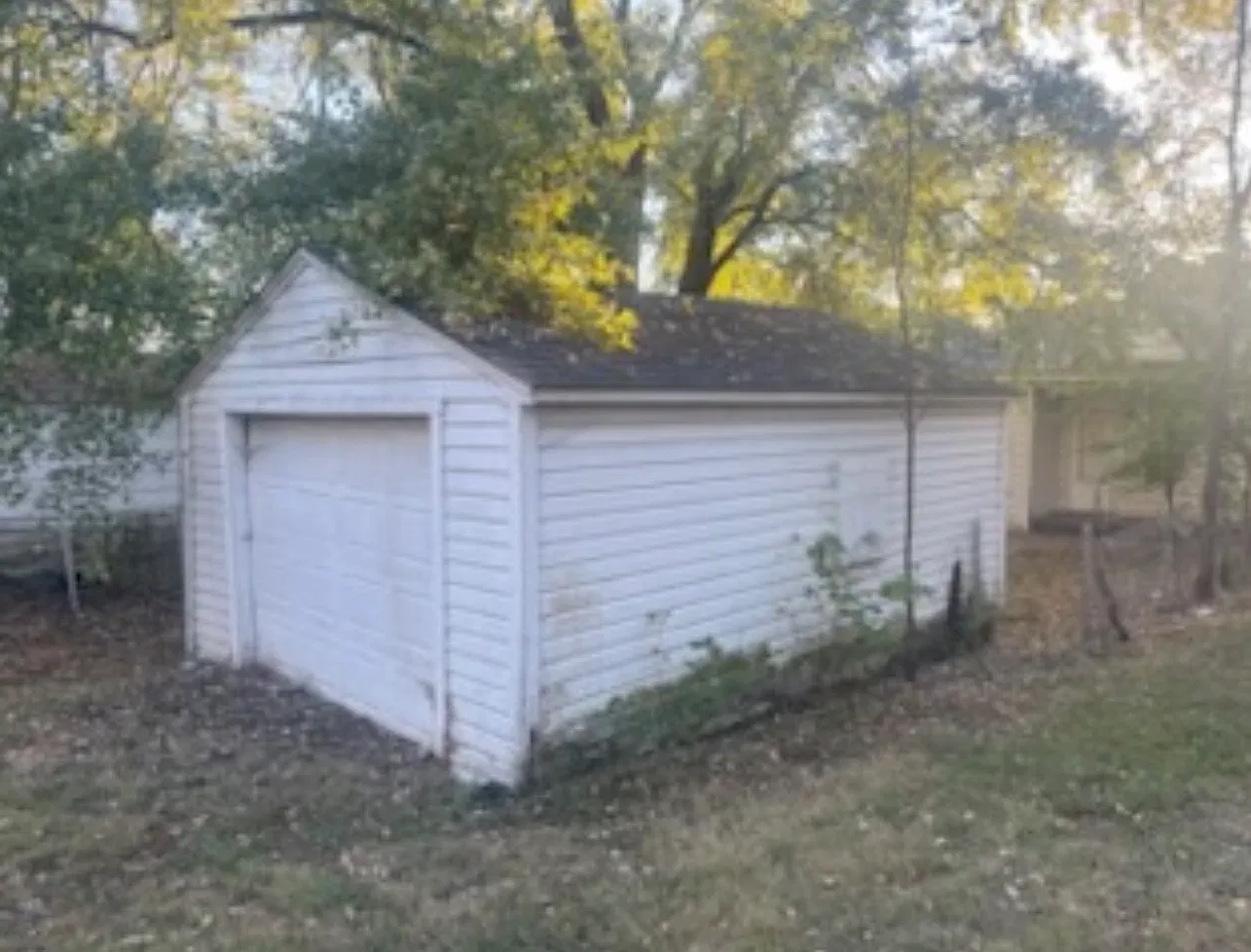 4 bed, 815 sqft, $750 — Photo 3