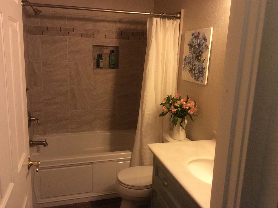 1st image of 148 168th Ln SE