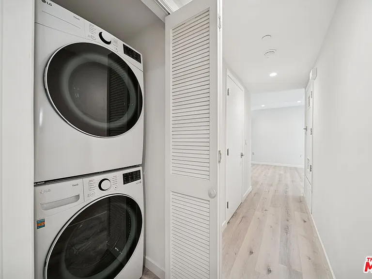1051 S Corning St #102 — Photo 14