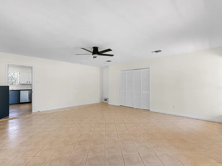 301 Retha Dr — Photo 15