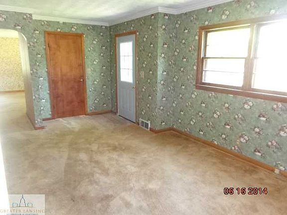 3rd image of 3142 E Grand Ledge Hwy