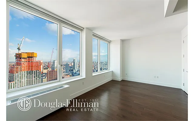 Rented by Douglas Elliman | media 14