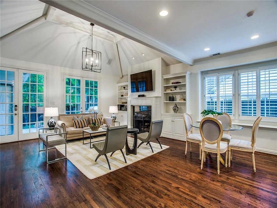 1st image of 4671 S Versailles Ave