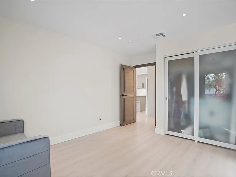 1239 N Reese Pl — Photo 19