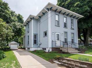 305 E Sumner St, Hartford, WI 53027