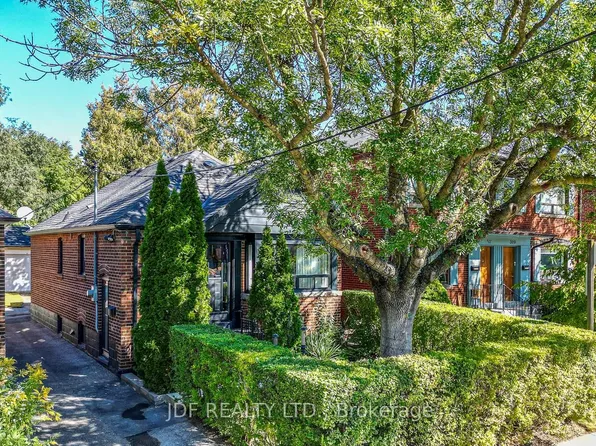 313 Vaughan Rd, Toronto, ON M6C 2N5