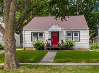 1076 33rd St, Des Moines, IA 50311