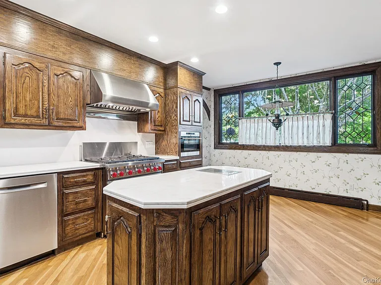 18 Heights Rd — Photo 14