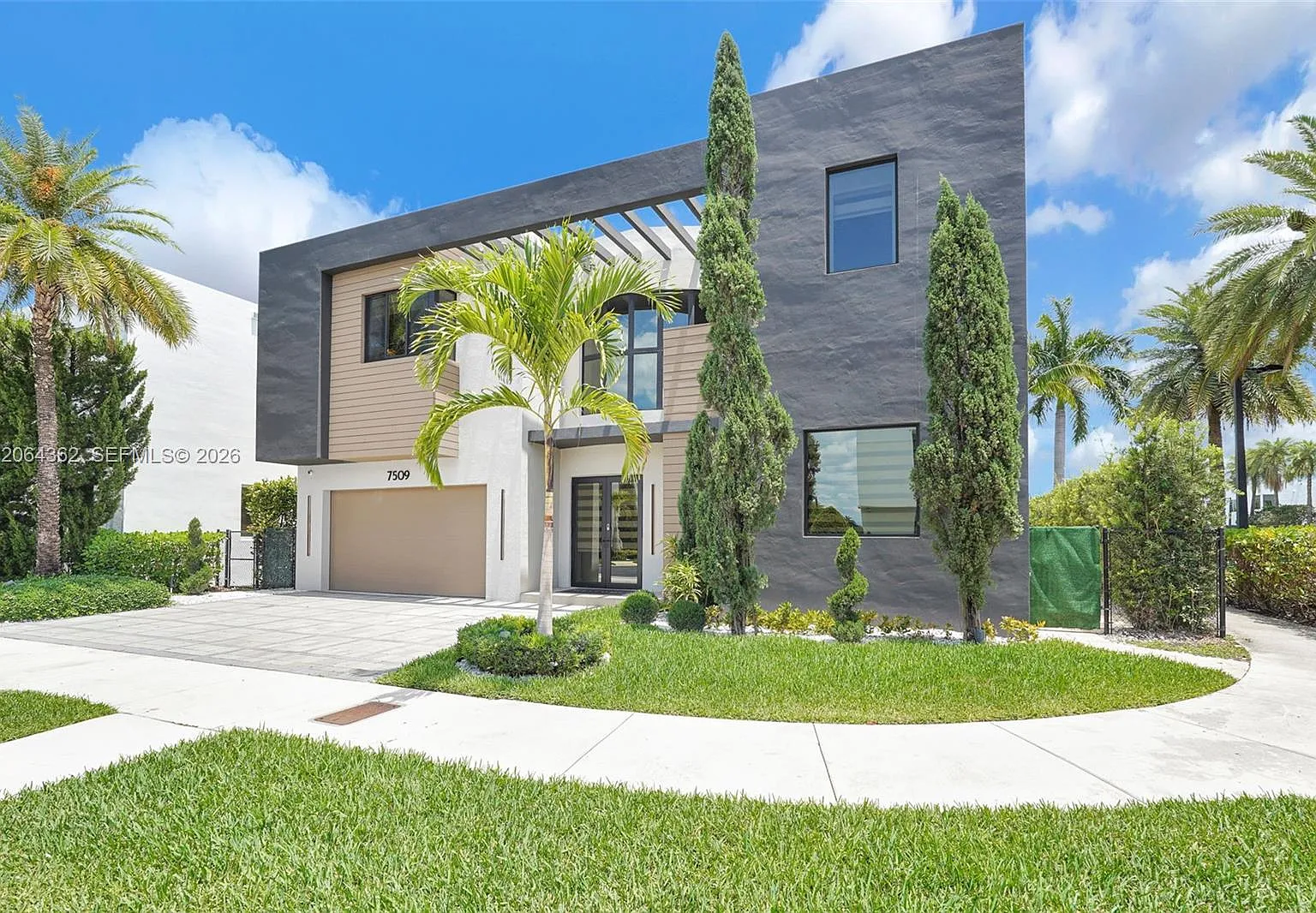 Doral Commons Residential — Photo 4