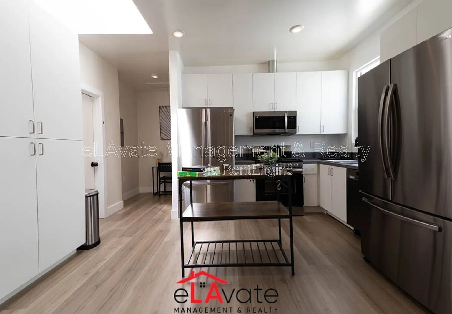 Studio, 1.0 bath, 150 sqft, $895 — Photo 4