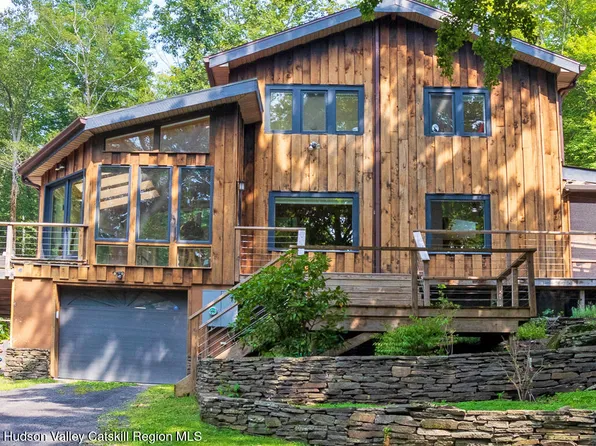 551 Mount Guardian Rd Extension, Bearsville, NY 12409