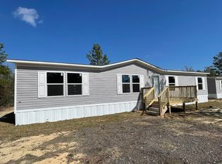 156 Pinetree Ln, Defuniak Springs, FL 32433