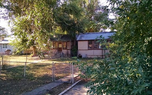 4th image of 521/523 E 3rd St