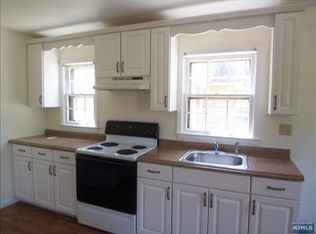 37 Pascack Rd APT 1B, Park Ridge, NJ 07656