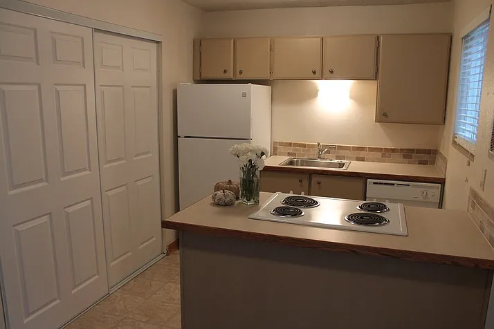 3350 SW Beaverton Hillsdale Hwy — Photo 10