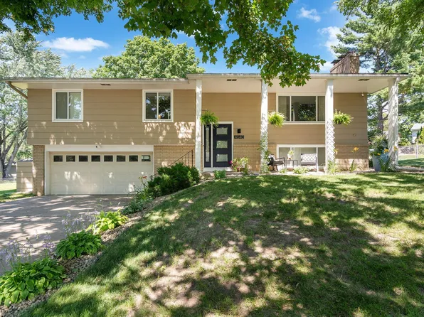 4640 Decatur Ave N, New Hope, MN 55428