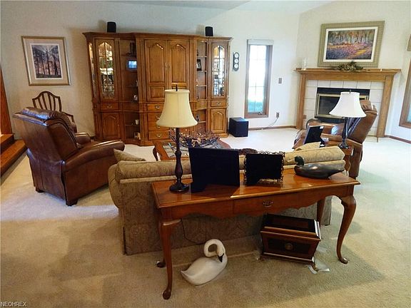 4th image of 30355 Hilliard Blvd