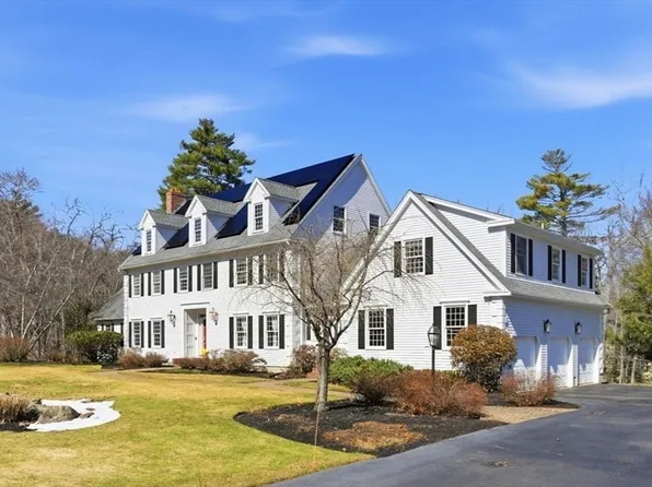 7 Charles Davis Dr, Wenham, MA 01984