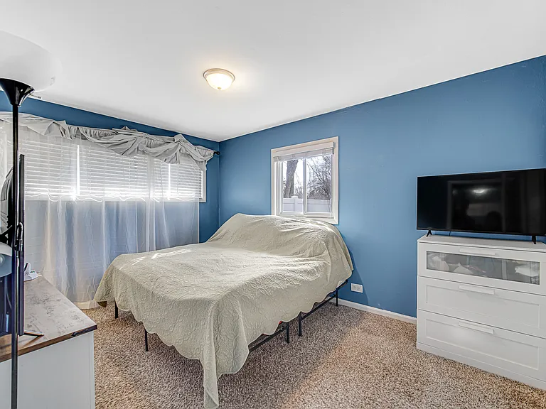310 Maricopa Ln — Photo 9