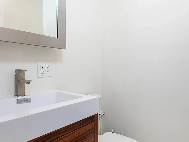 4040 Grand View Blvd #15 — Photo 10