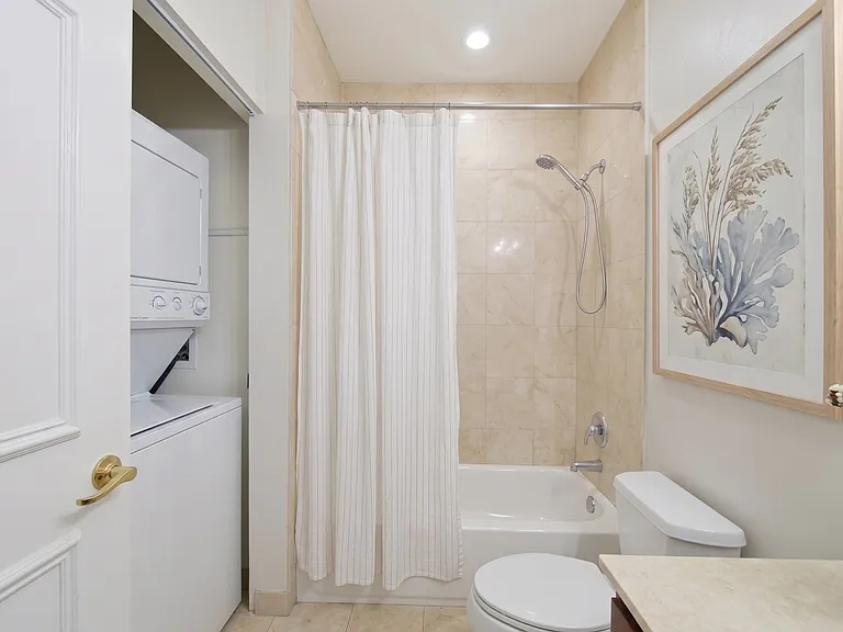 1618 S Halsted St #2D — Photo 16