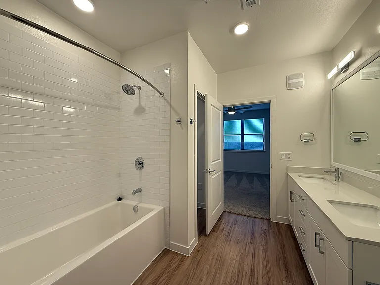 Cordelia Ct — Photo 16