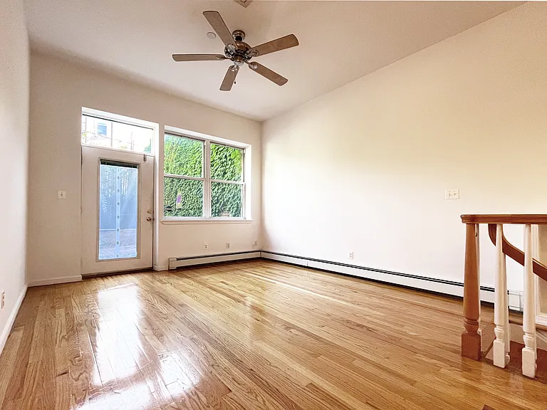 611 Grand St #1B — Photo 2