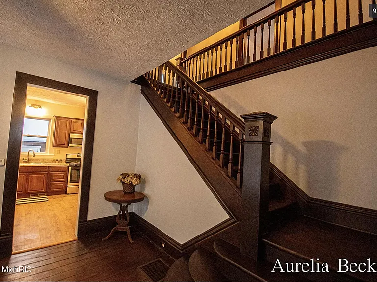 420 Lincoln Ave NW — Photo 13