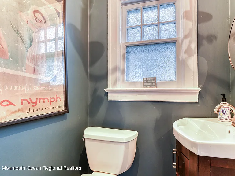1505 Emory St #WINTER RENTAL — Photo 20