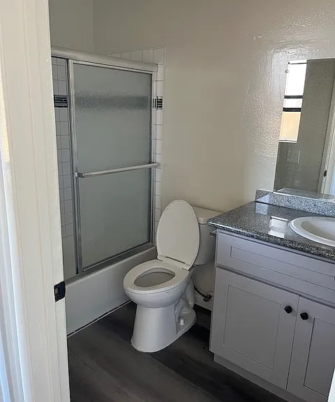 Sycamore Apartments — Photo 9
