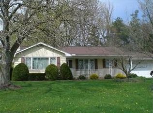 750 W North Ave, East Palestine, OH 44413