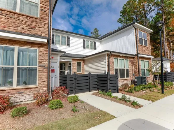 102 Kathy Ann Way W, Carrollton, VA 23314