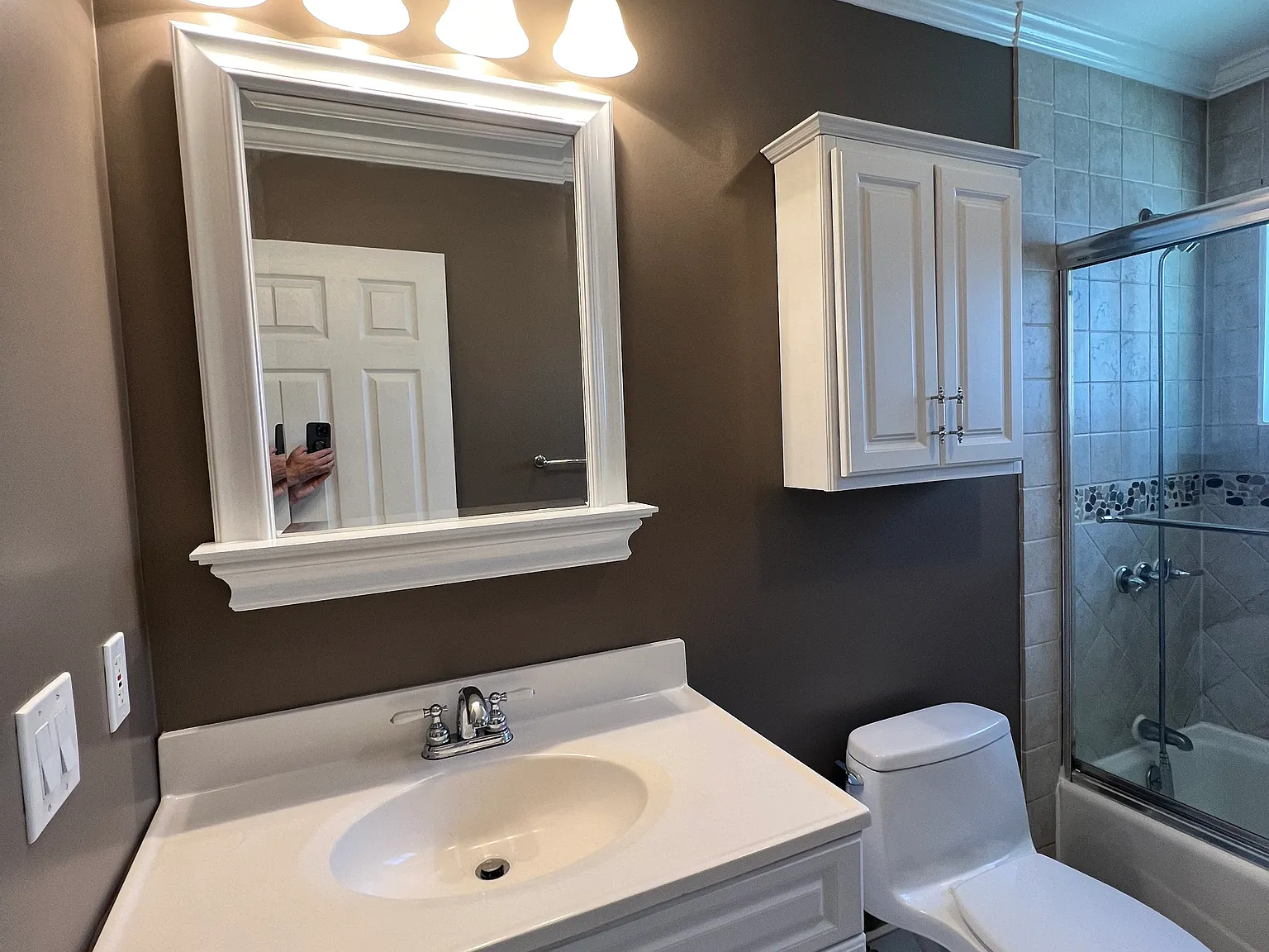 3 bed, 1000 sqft, $3,400 — Photo 4