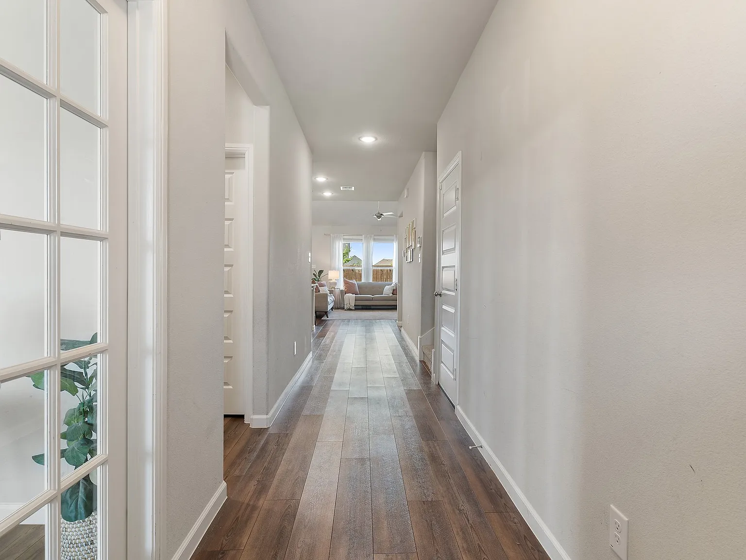 132 Chase Creek Dr — Photo 3